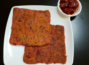 A picture of Carrot-Beetroot Parathas.