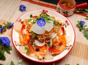 Hình của món Gỏi thốt nốt tôm thịt.