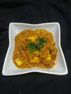 શાહી પનીર (Shahi Paneer Recipe In Gujarati) રેસીપી મુખ્ય ફોટો