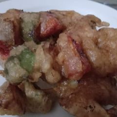 A picture of Fried shashlik stick.