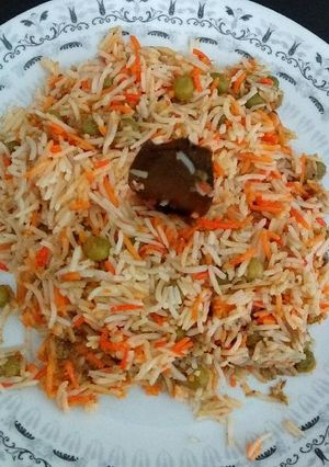 A picture of Layered Matar Pulav.