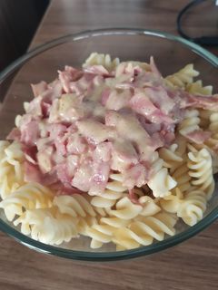 Una foto de Carbonara casera 🤤😋