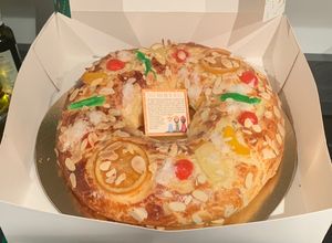 Foto principal de Roscón de reyes fácil (con amasadora o panificadora)