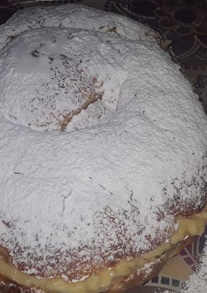 Una foto de ENSAIMADA RELLENA DE CREMA DE LIMÓN😍😛