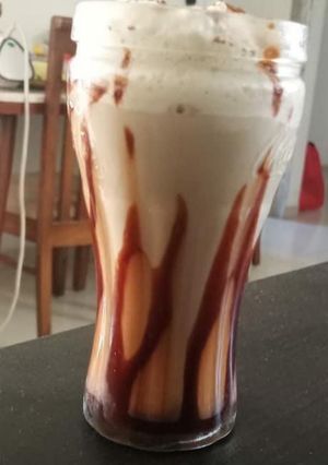A picture of Cold coffee (tropical iceberg).