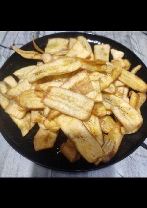 हॉट बनाना चिप्स (Hot banana chips recipe in hindi) रेसिपी मुख्य फोटो