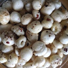 A picture of Masala makhana.