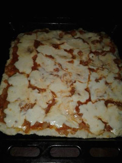 Una foto de Pizzas rápidas con harina leudante y común con masa saborizada