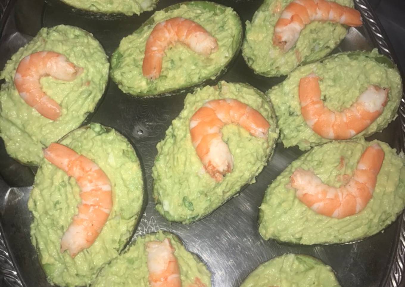 Aguacates rellenos