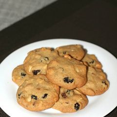 A picture of Fruit and Nut Cookies.