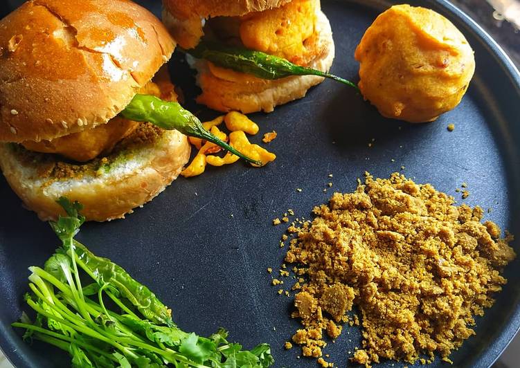 Steps to Make Any-night-of-the-week Vada pao burger