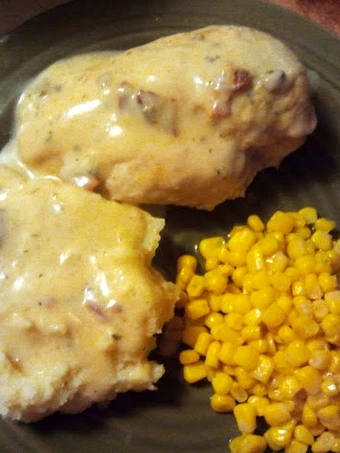 Easy Way Make Recipe Bacon Ranch Chicken * Slowcooker* that is So Delicious, Addictive}