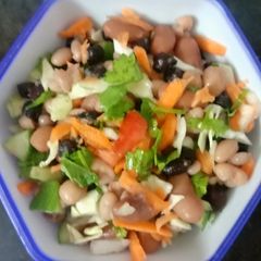 A picture of Yummy Salad Mix.