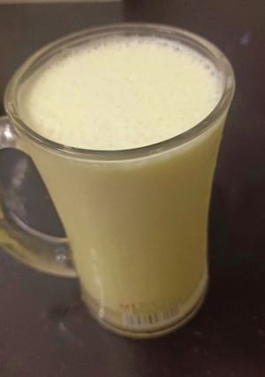 A picture of Pear honey smoothie.