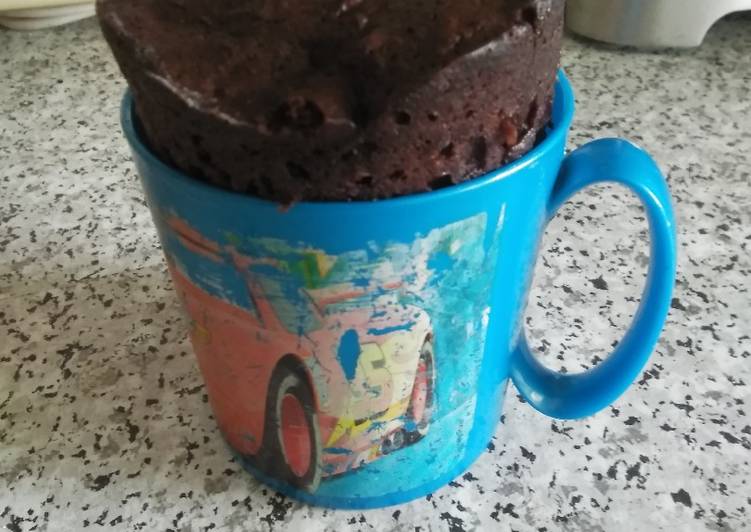 Bolo de chocolate na caneca