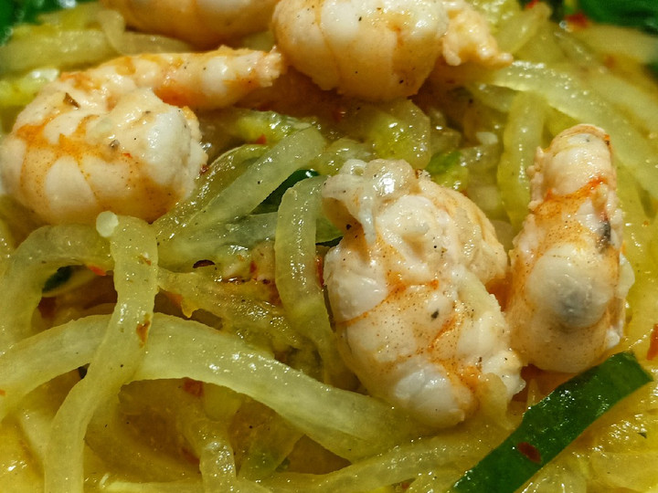 Resep Zucchini noddle udang bayam zoodle mi sayur timun gluten free yang Lezat