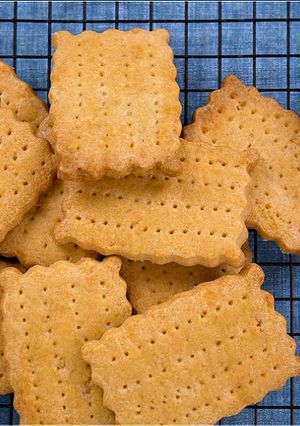 A picture of Maple Biscuits / Maple Cookies.