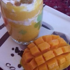 A picture of Mango mastani.