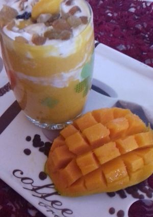 A picture of Mango mastani.