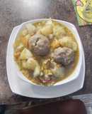 Albóndigas En Caldo