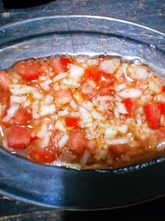 Una foto de Salsa Criolla Argentina Receta Tradicionales de Argentina 🇦🇷