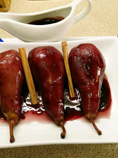 Una foto de Peras al vino tinto con canela