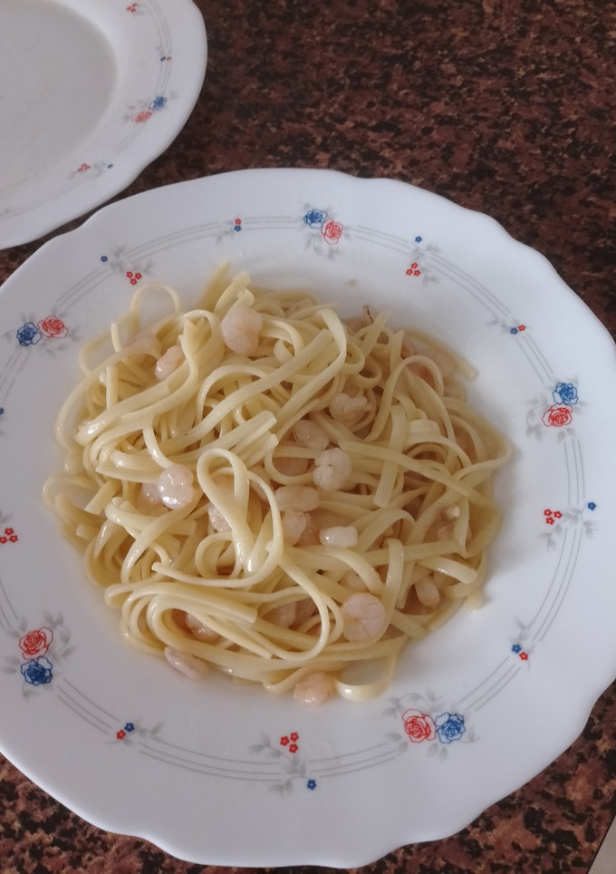 Una foto de Tallarines con Gambas
