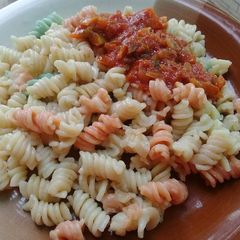 A picture of Fusilli pasta with cinnamon.