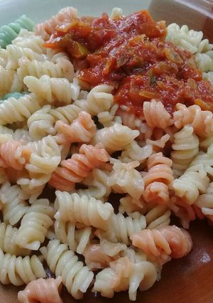 A picture of Fusilli pasta with cinnamon.