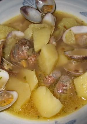 Una foto de Patatas a la Marinera