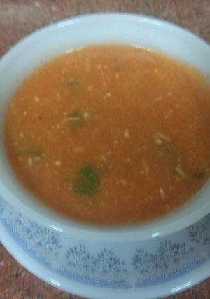 A picture of Cream of tomato soup.