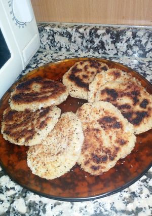 Una foto de Hamburguesas de arroz y atún
