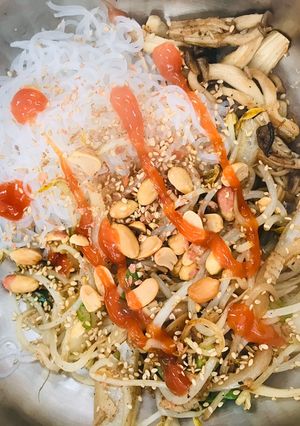 Hình của món Bún nưa trộn rau đậu phộng.