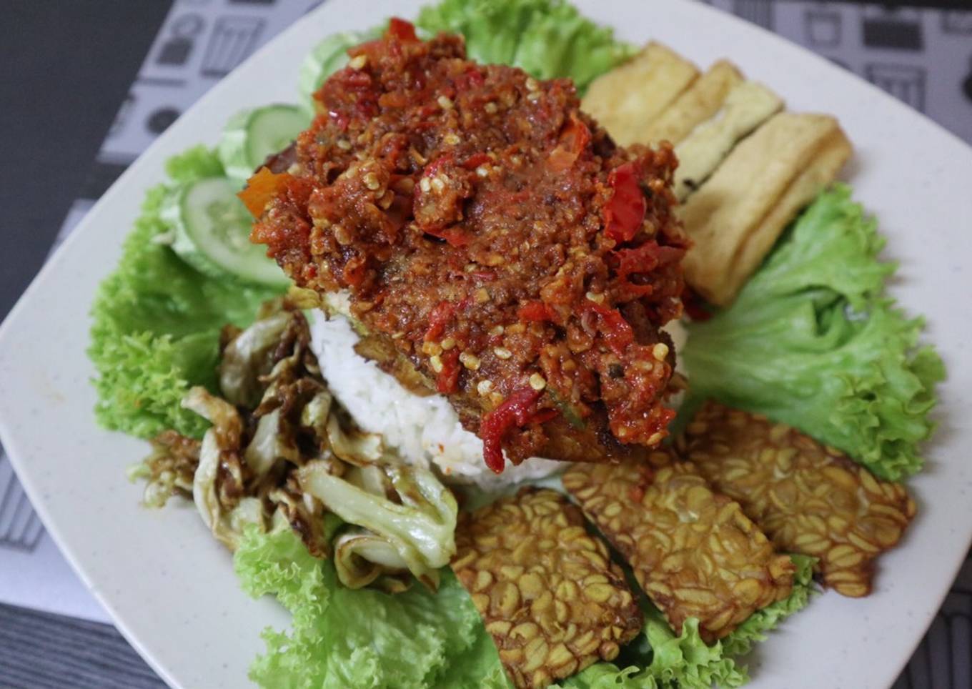 Ayam geprek mantul