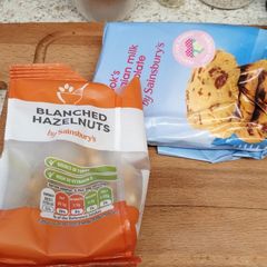 A picture of Hazelnut chocolate bar.