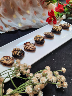 A picture of Dates dessert.