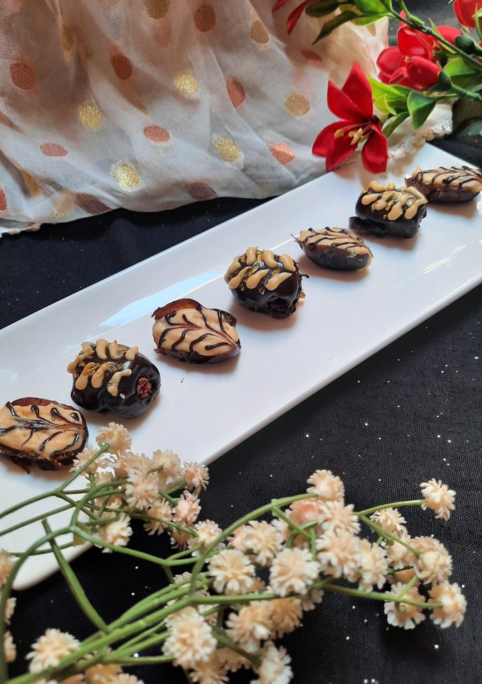 A picture of Dates dessert.