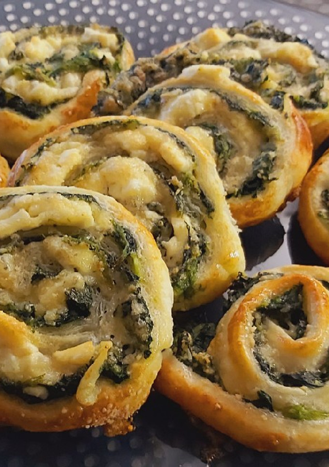Una foto de Espirales de espinacas y queso feta