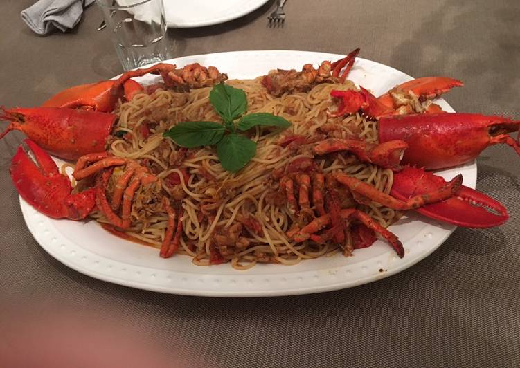 Recipe of Any-night-of-the-week Spaghetti all’aragosta (Lobster)