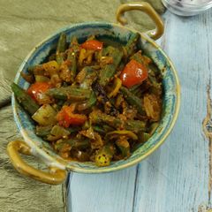 A picture of Bhindi do pyaza.
