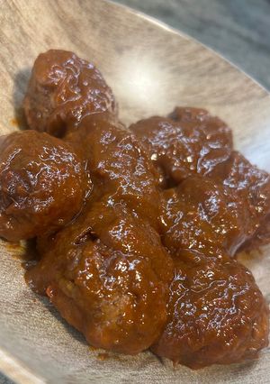 Una foto de Albóndigas en salsa de pimientos rojos