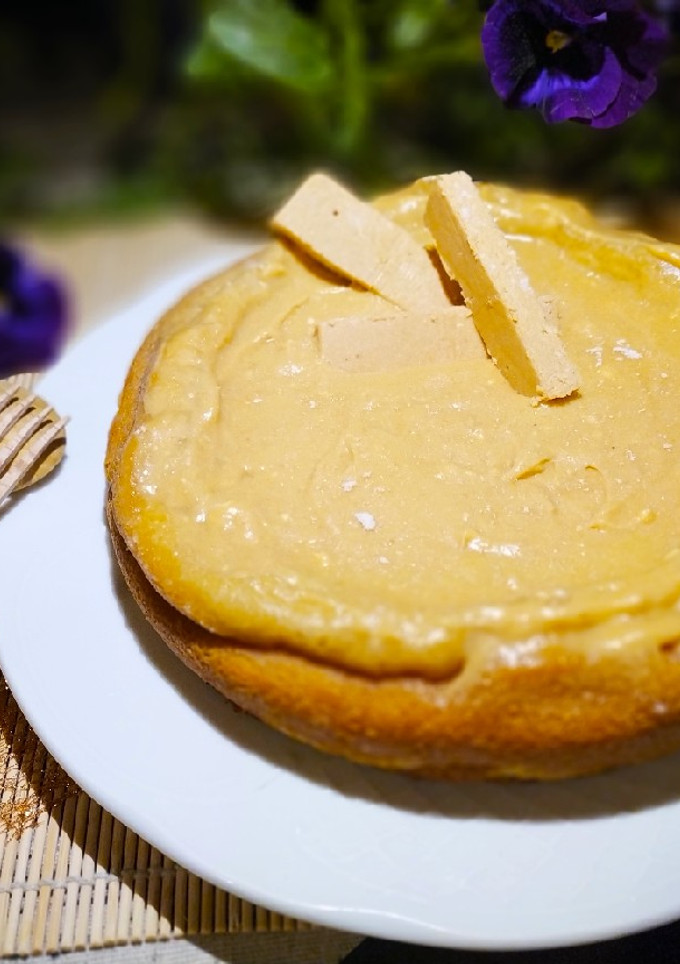 Una foto de 🌈Tarta de Queso con Crema de Turrón Sin Gluten 🌈 en Olla GM sin presión