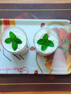 दही की नमकीन लस्सी (dahi ki namkeen lassi recipe in Hindi) रेसिपी मुख्य फोटो