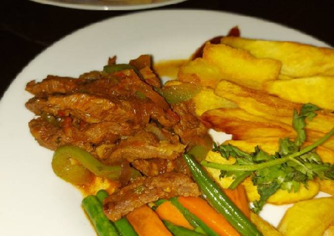 Step-by-Step Guide to Make Gordon Ramsay Roast potatoes, beef strips and roasted vegetables