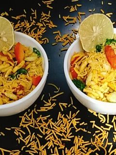 झालमुड़ी (jhalmuri recipe in Hindi) रेसिपी मुख्य फोटो