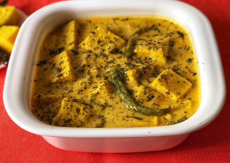 Recipe of Homemade Dhokla kadhi