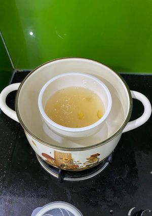 Hình của món Tổ yến chưng đường phèn + gừng.