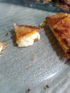 Una foto de Hamburguesa de zapallo con jamón y queso