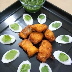 A picture of Fish pakoda.