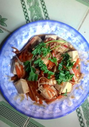 Hình của món Đậu phụ sốt nấm kim châm.